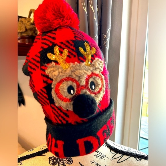 D03.4 Holiday Time Women's Holiday Beanie Hat Oh Deer! Reindeer - Picture 5 of 5